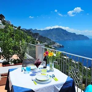 amalfi-blu-retreat.hotels-amalfi.com/